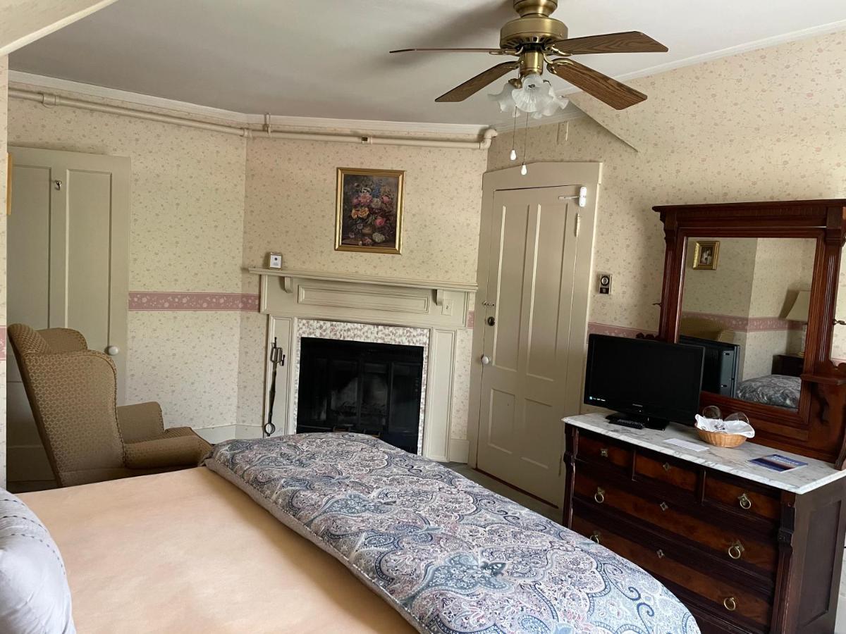 Deerfield Valley Inn - Mt Snow Dover Екстериор снимка