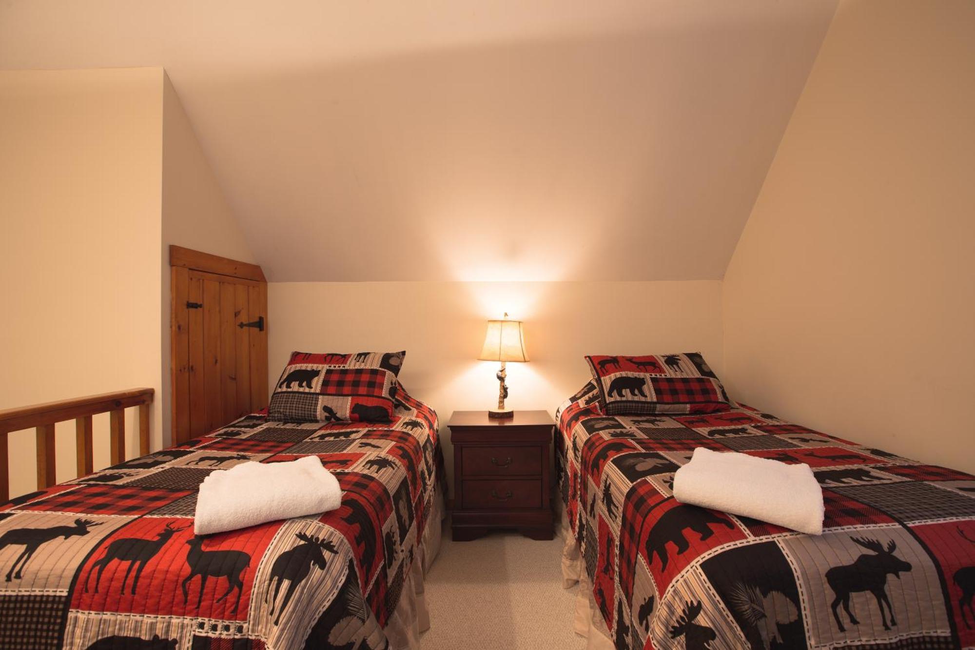 Deerfield Valley Inn - Mt Snow Dover Екстериор снимка