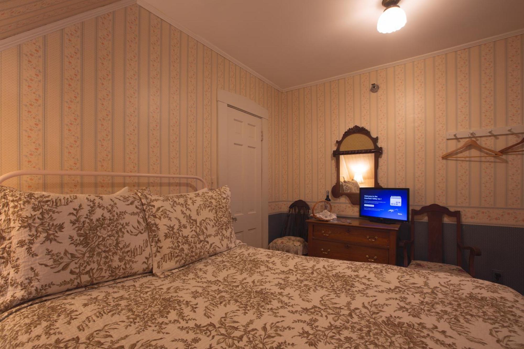 Deerfield Valley Inn - Mt Snow Dover Екстериор снимка